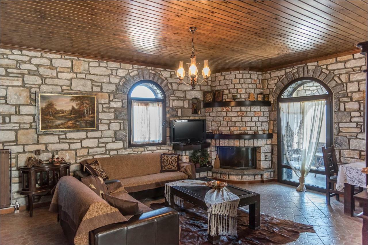 Stone Mansion Anavryti, ΑΜΑ 20569 Βίλα Μυστράς Εξωτερικό φωτογραφία